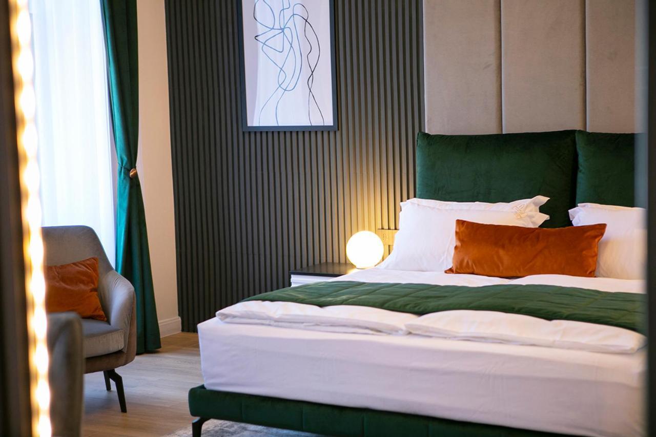 Hotel House Of Charles Carei Exteriér fotografie
