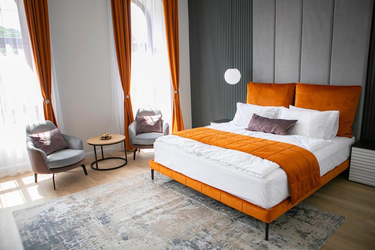 Hotel House Of Charles Carei Exteriér fotografie