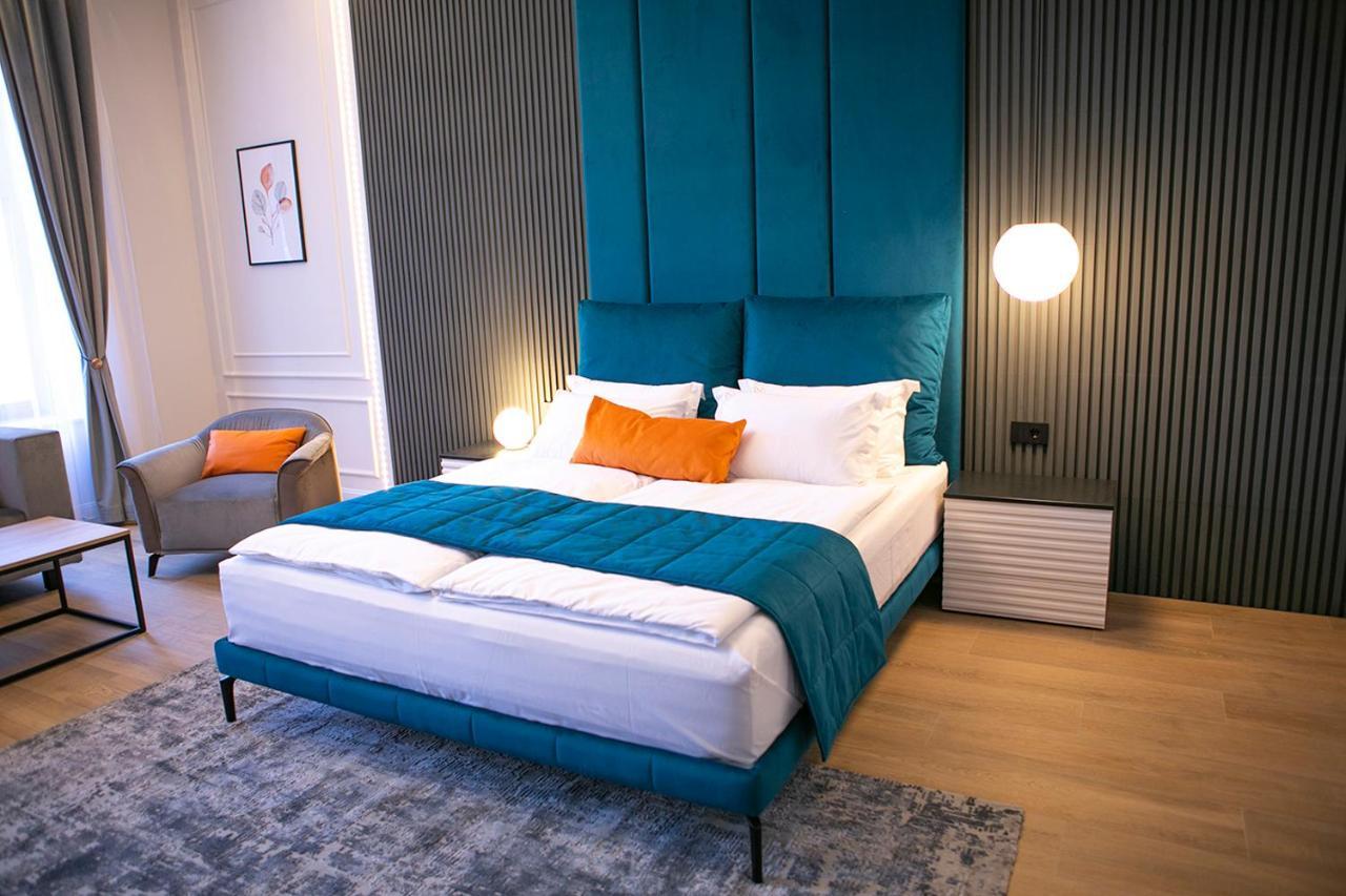 Hotel House Of Charles Carei Exteriér fotografie