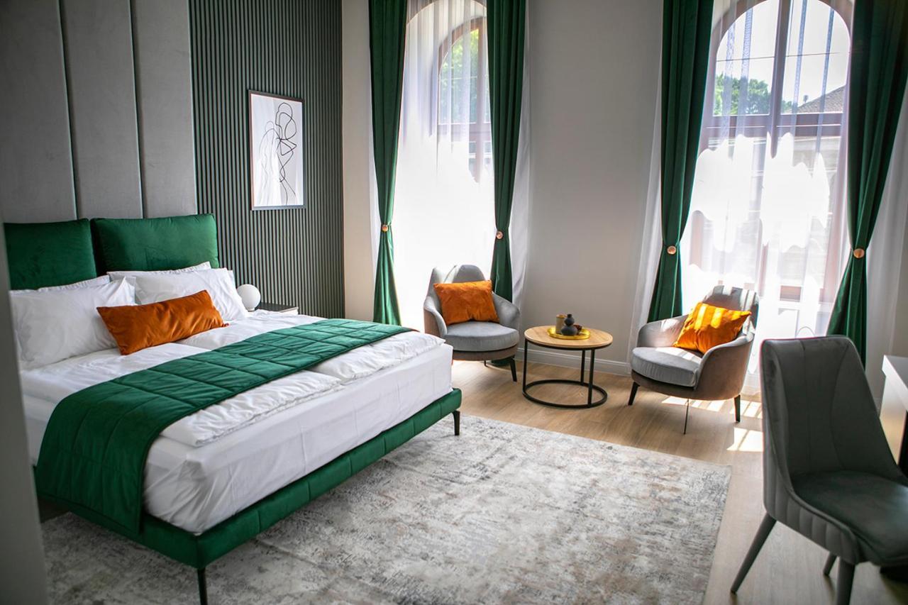 Hotel House Of Charles Carei Exteriér fotografie