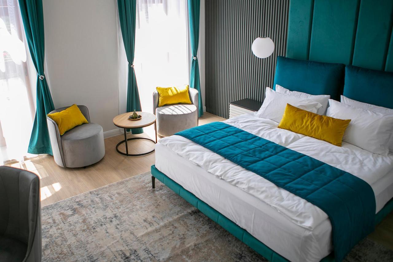Hotel House Of Charles Carei Exteriér fotografie